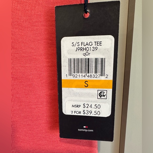 NWOT Tommy Hilfiger Flag V Neck T Size Small Coral V Neck - Picture 2 of 5